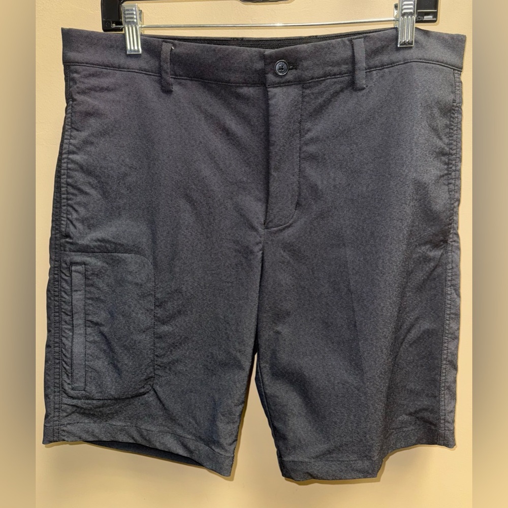 Men's 34 Gray Greg Norman Shorts